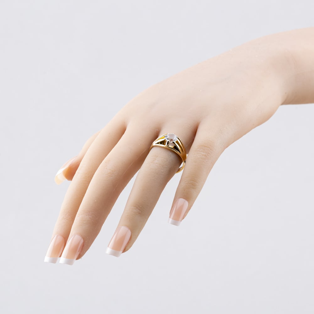 Pre-Owned Vintage 9ct Yellow Gold Cubic Zirconia Signet Ring 41341913