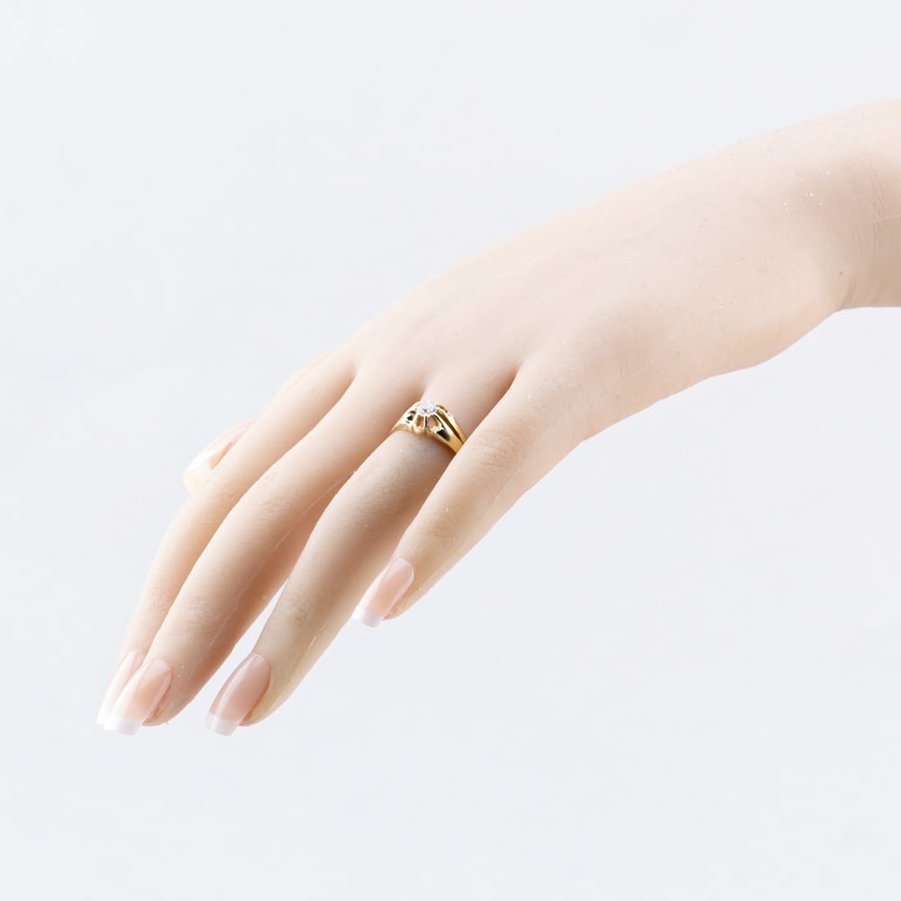 Pre-Owned 9ct Yellow Gold Cubic Zirconia Single Stone Signet Ring 41342165