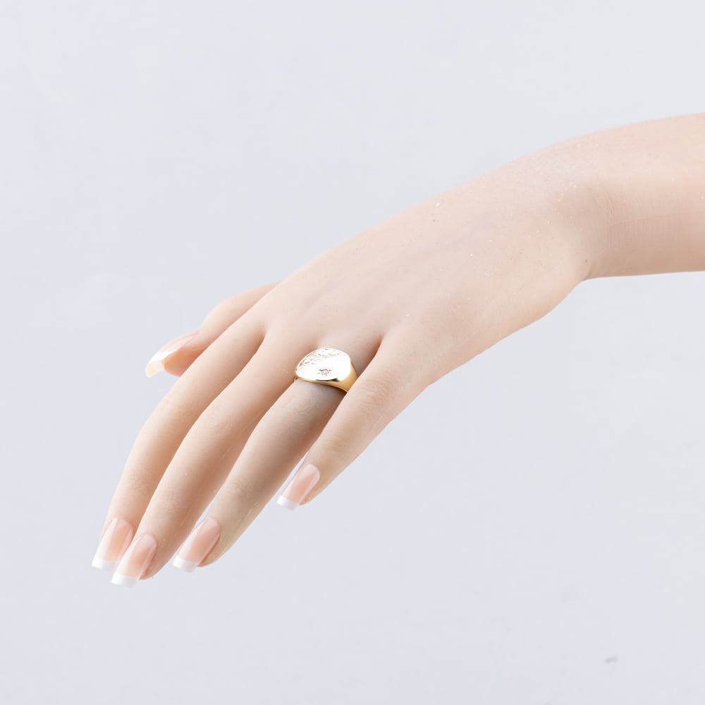 Pre-Owned 9ct Yellow Gold Diamond Part Engraved Cushion Signet Ring 41342169