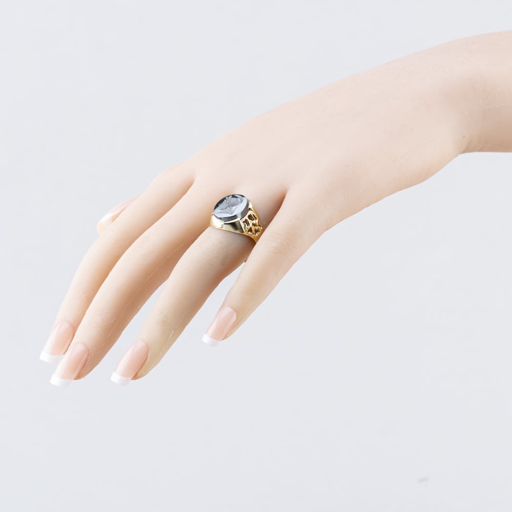 Pre-Owned 9ct Yellow Gold Hematite Intaglio Signet Ring 41342315