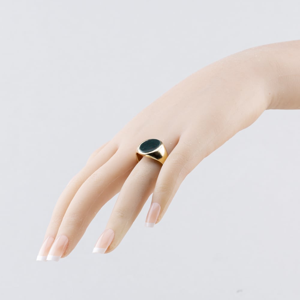 Pre-Owned 9ct Yellow Gold Bloodstone Oval Signet Ring 41342339