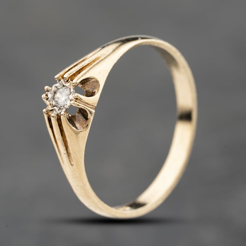 Pre-Owned 9ct Yellow Gold Diamond Single Stone Signet Ring 41342375