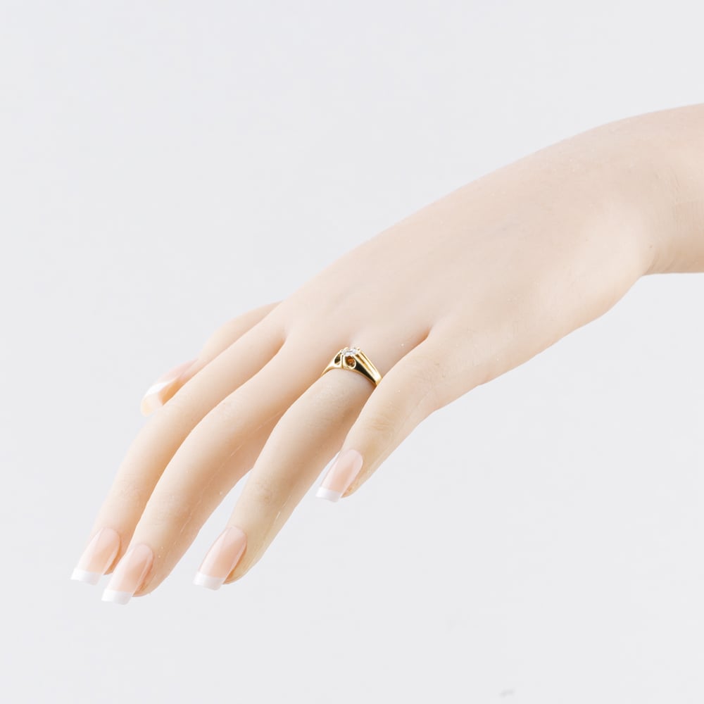 Pre-Owned 9ct Yellow Gold Diamond Single Stone Signet Ring 41342375