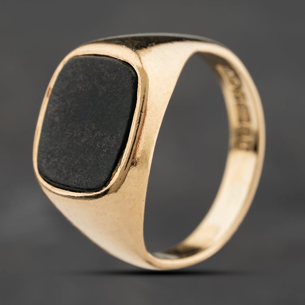 Pre-Owned 9ct Yellow Gold Bloodstone Oblong Signet Ring 41342421