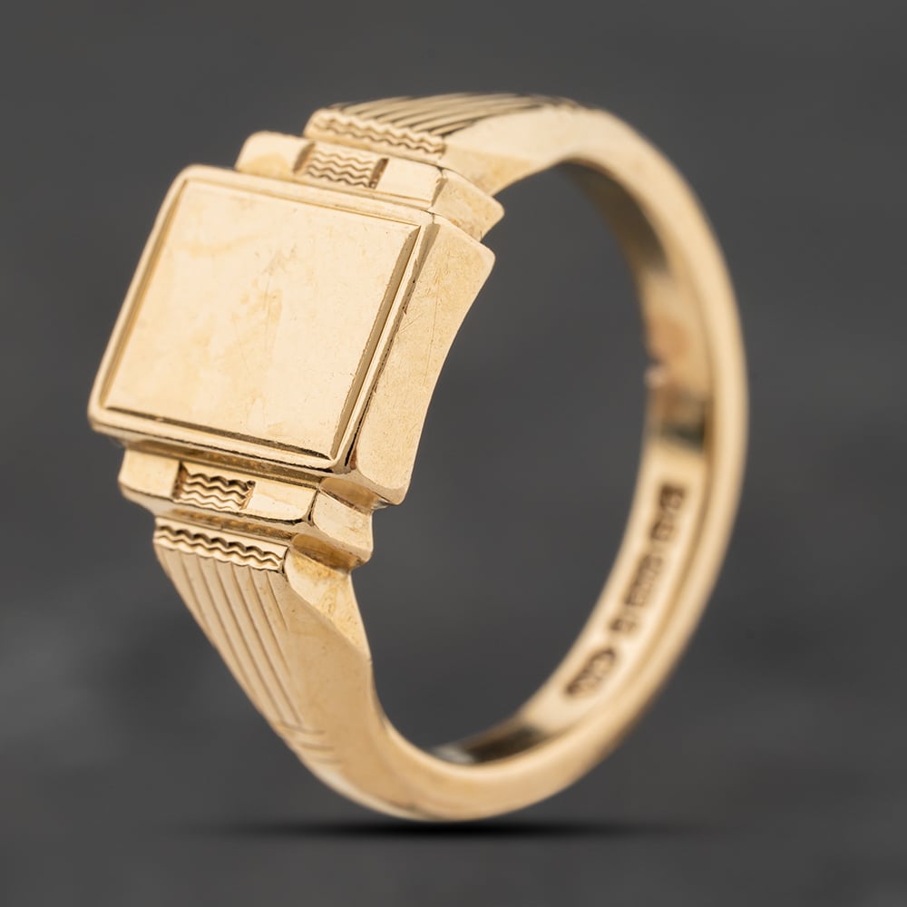 Pre-Owned 9ct Yellow Gold Plain Square Signet Ring 41342431