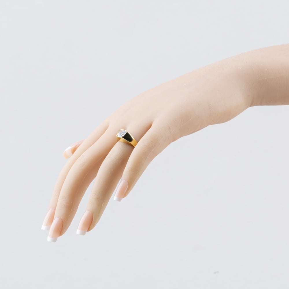 Pre-Owned 9ct Yellow Gold Cubic Zirconia Single Stone Signet Ring 41342438