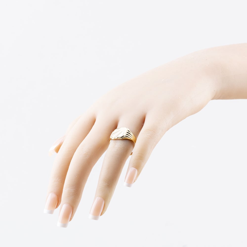 Pre-Owned Vintage 9ct Yellow Gold Sunburst Engraved Signet Ring 41342444