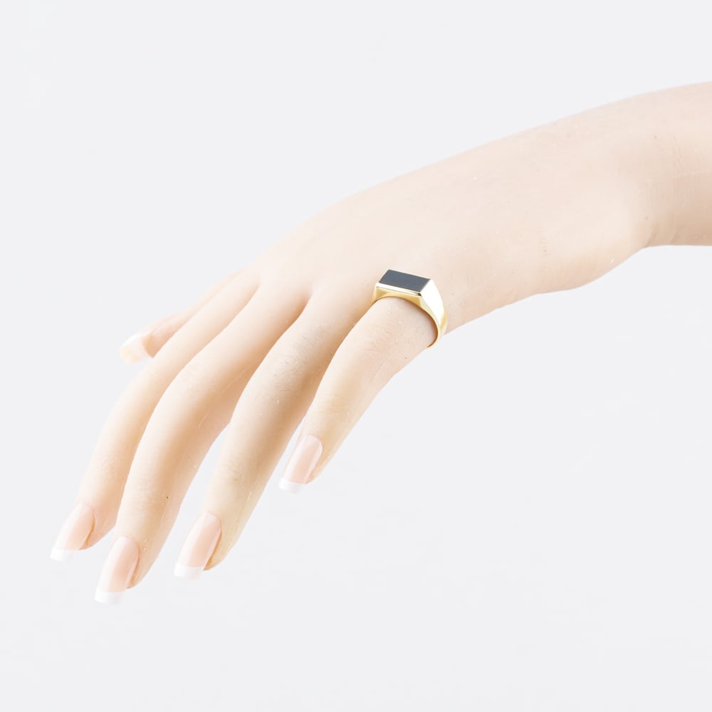 Pre-Owned 9ct Yellow Gold Onyx Oblong Signet Ring 41342481