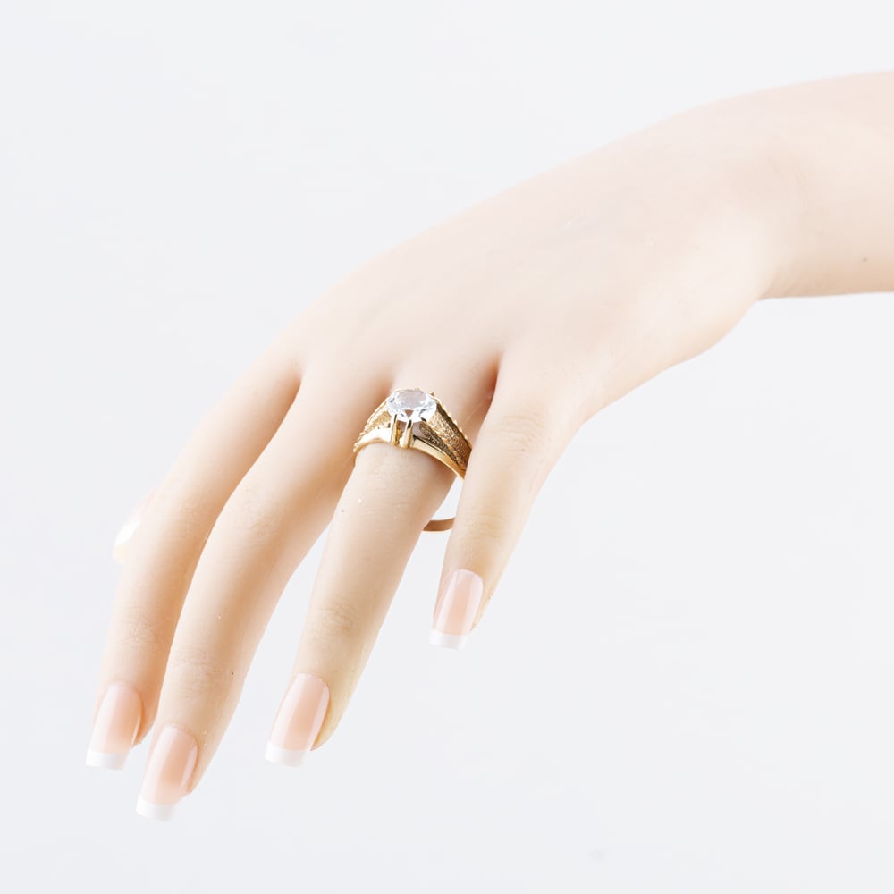 Pre-Owned Vintage 9ct Yellow Gold Cubic Zirconia Single Stone Signet Ring 41342507