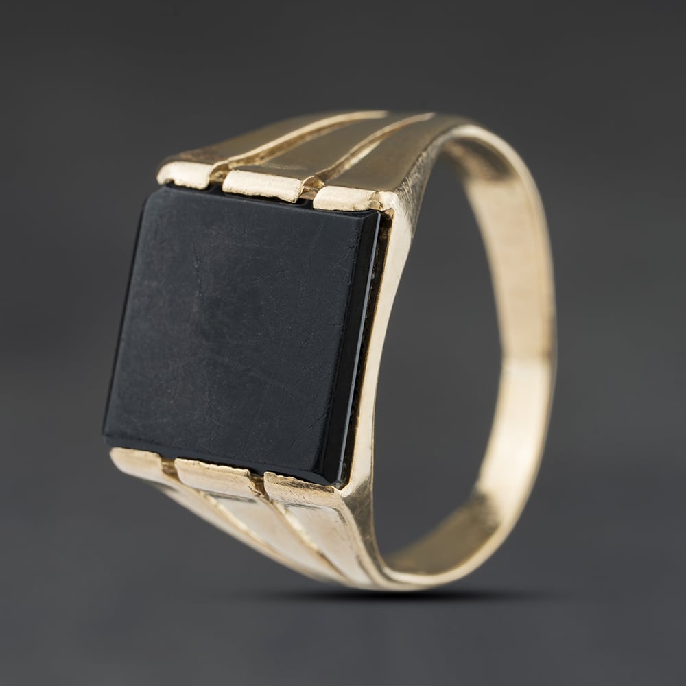 Pre-Owned 9ct Yellow Gold Onyx Rectangle Signet Ring 41342522