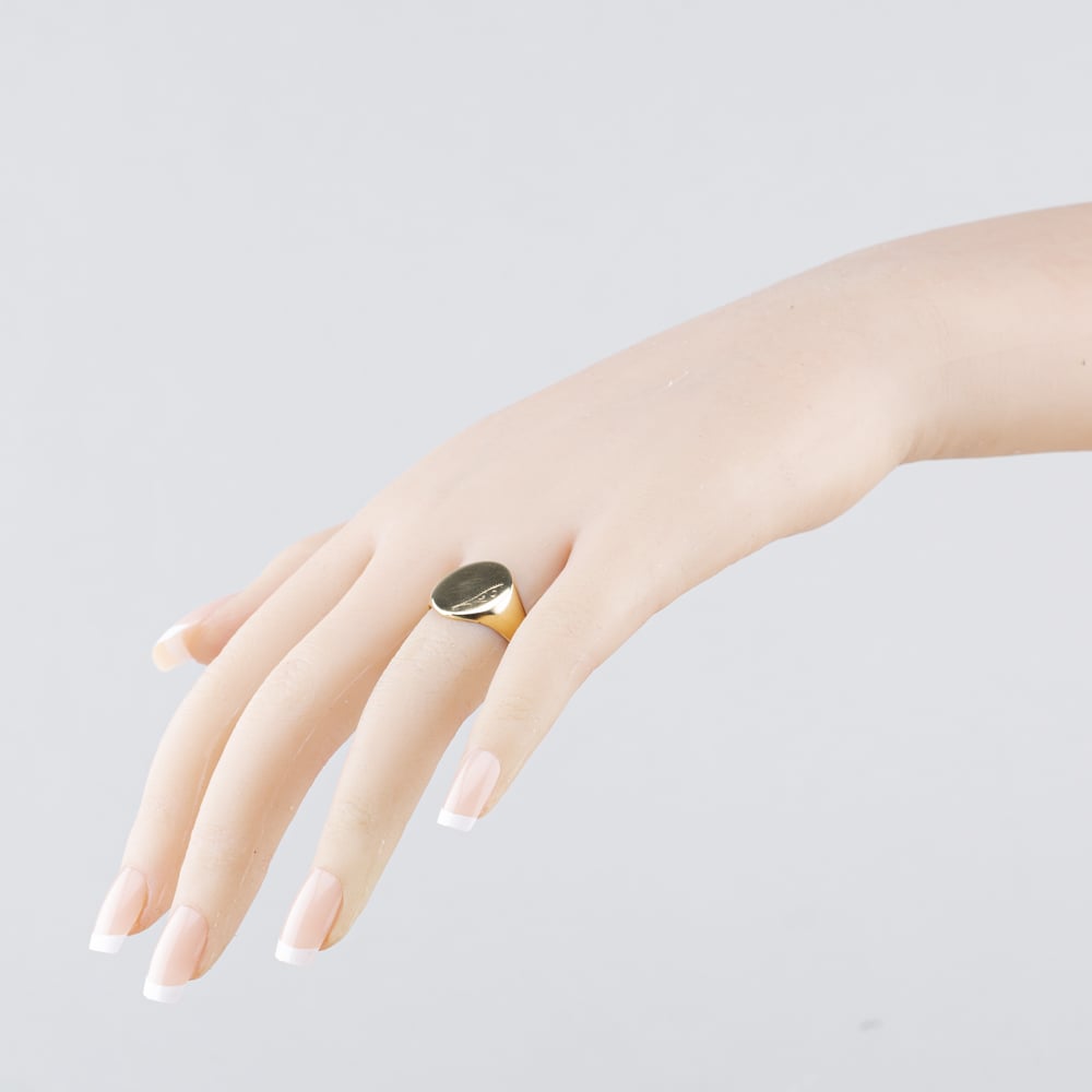 Pre-Owned 9ct Yellow Gold Oval Signet Ring 41342536