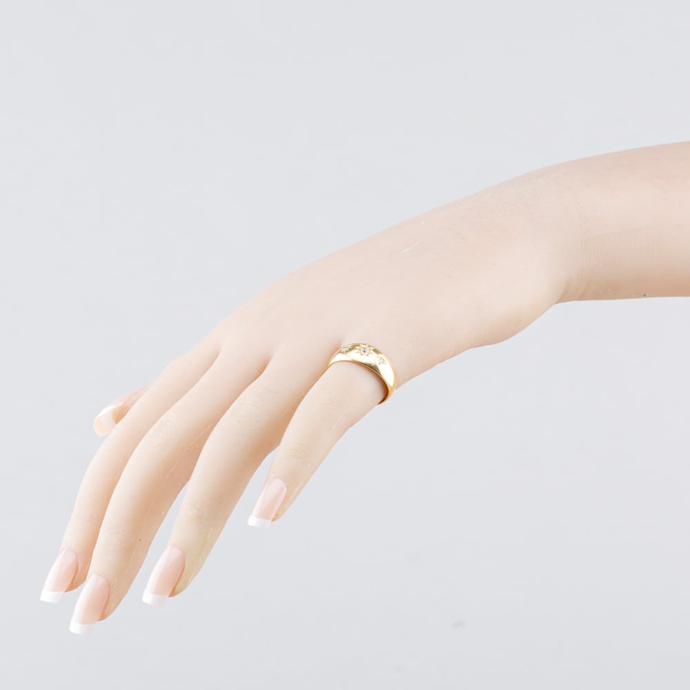 Pre-Owned 18ct Yellow Gold Diamond Gypsy Style Three Stone Ring 41342539