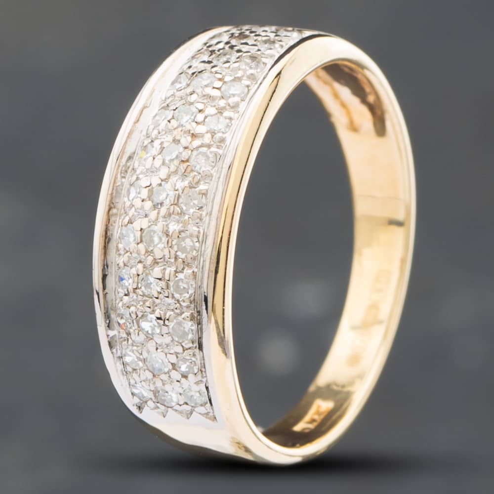 Product photograph of Pre-owned 9ct Yellow Gold 0 25ct Diamond Graduating Three Row Ring 41381474 from The Jewel Hut