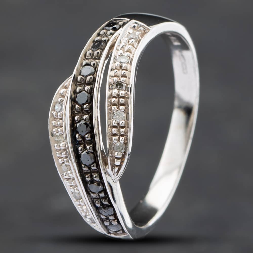 Product photograph of Pre-owned 9ct White Gold Brilliant Cut White Amp Black Diamond Three Row Ring 41381698 from The Jewel Hut