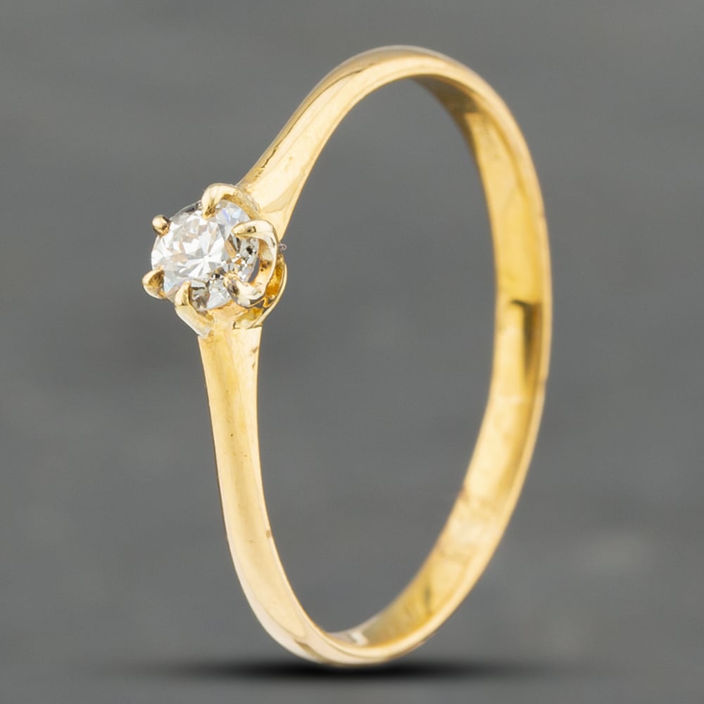 Product photograph of Pre-owned 9ct Yellow Gold Diamond Solitaire Ring 41382148 from The Jewel Hut