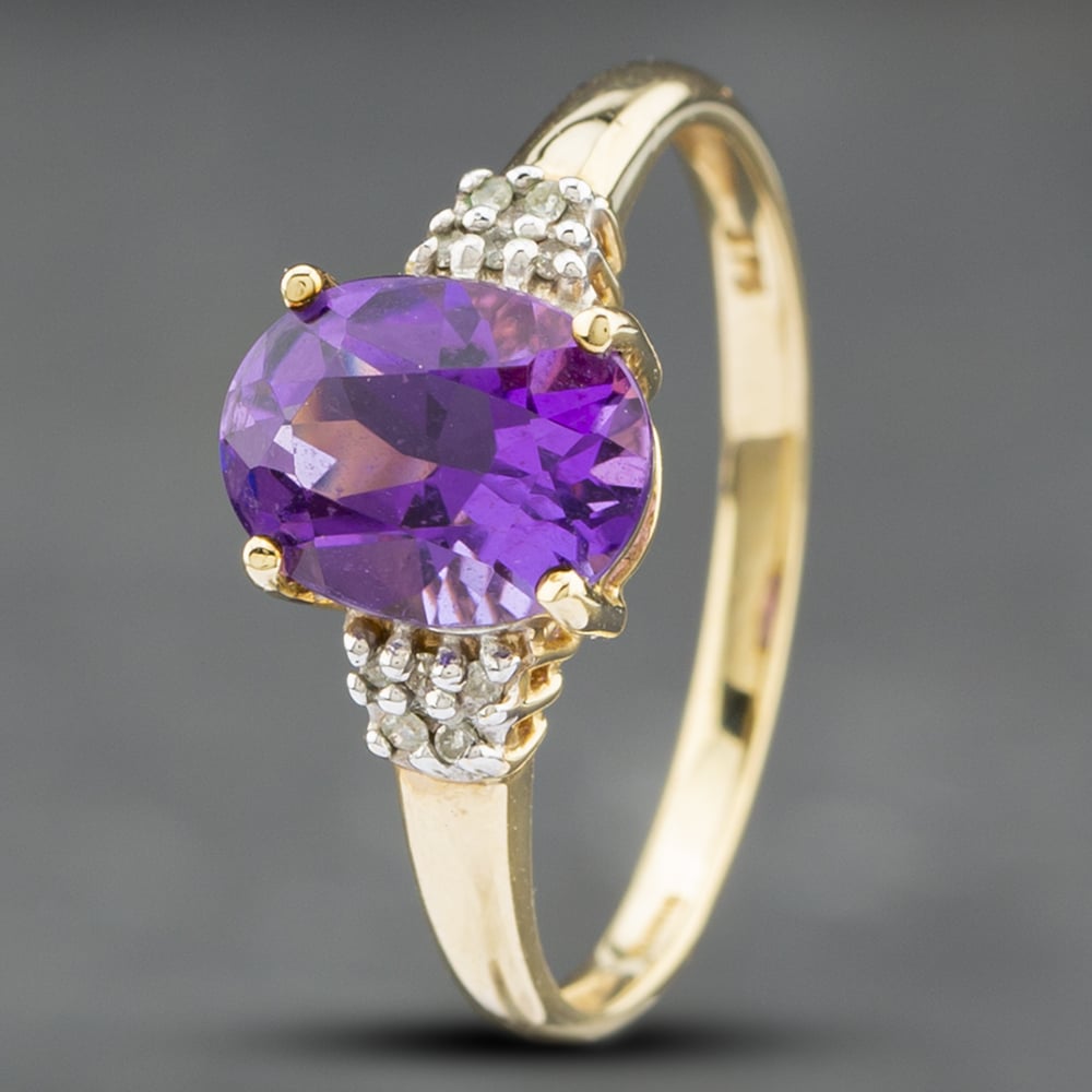 Product photograph of Pre-owned 9ct Yellow Gold Amethyst Dress Ring 41382208 from The Jewel Hut