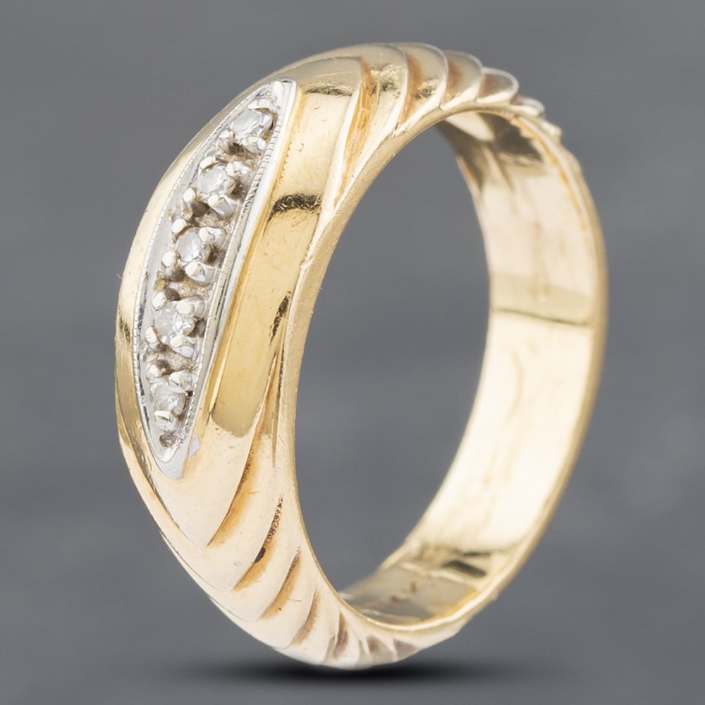 Product photograph of Pre-owned 9ct Yellow Gold Diamond Dress Ring 41382214 from The Jewel Hut