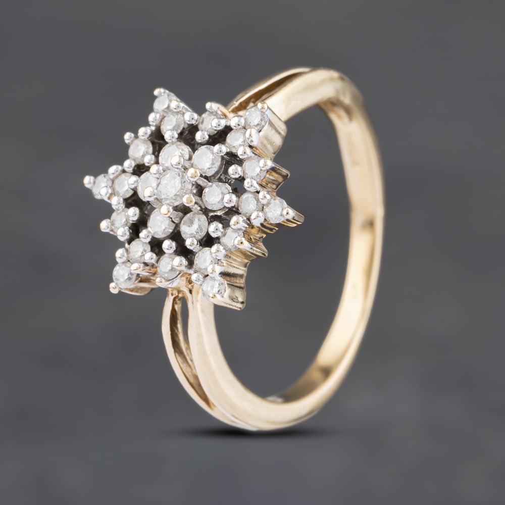 Pre-Owned 9ct Yellow Gold Brilliant Cut Diamond Cluster Ring 41382578