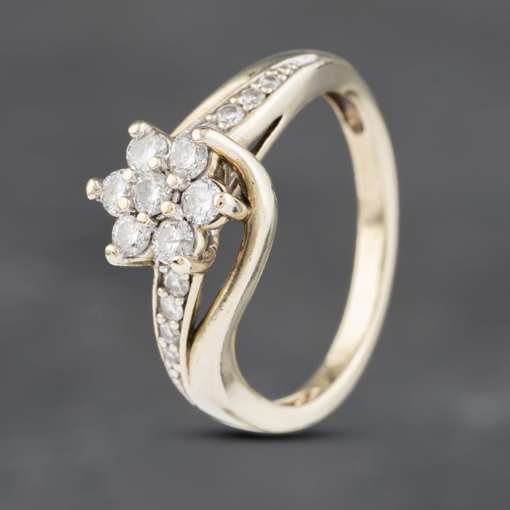 Pre-Owned 9ct Yellow Gold 0.44ct Brilliant Cut Diamond Cluster Ring 41382921