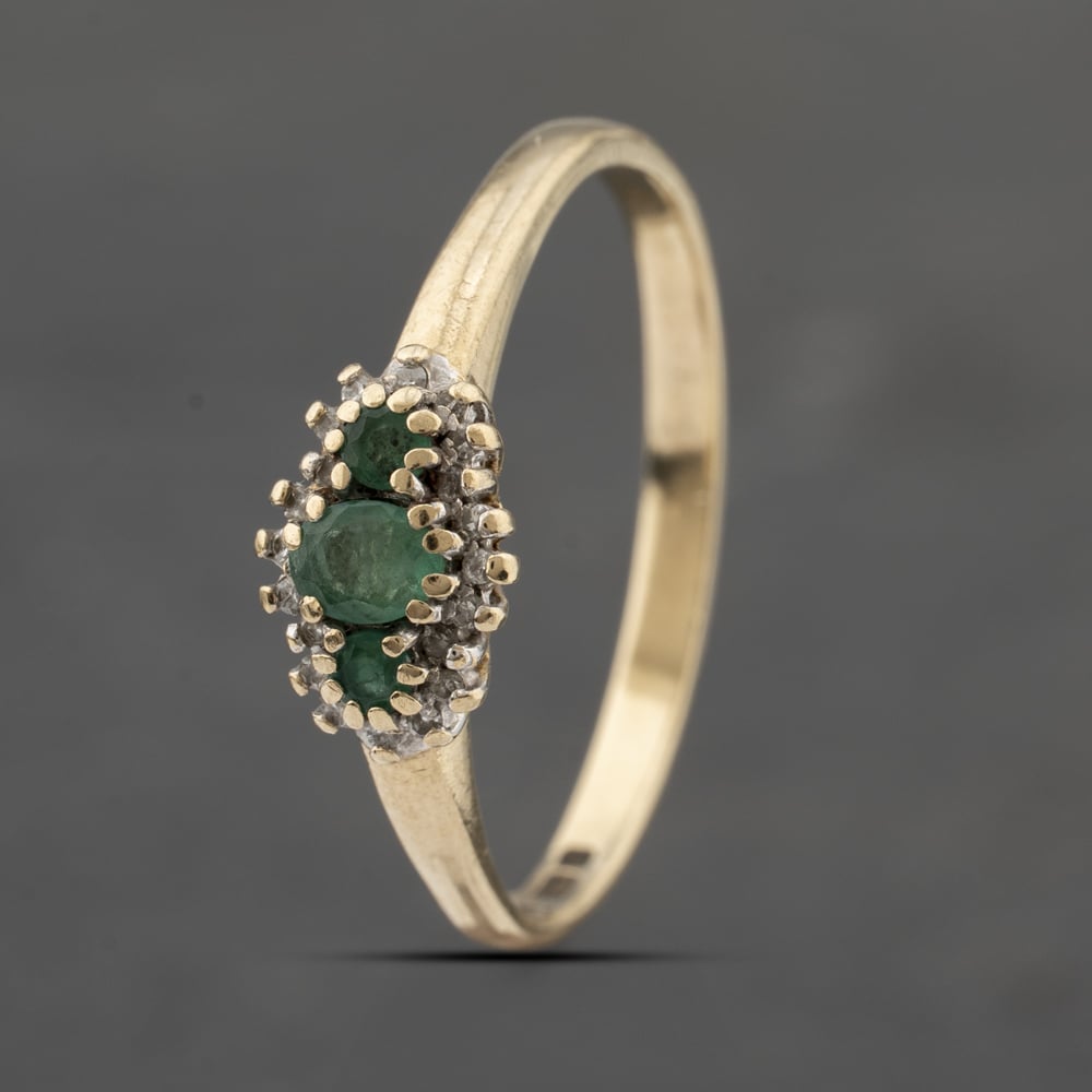 Click to view product details and reviews for Pre Owned 9ct Yellow Gold Emerald And Diamond Boat Shaped Cluster Ring 41383398. Click to view product details and reviews for Pre Owned 9ct Yellow Gold Emerald And Diamond Boat Shaped Cluster Ring 41383398.