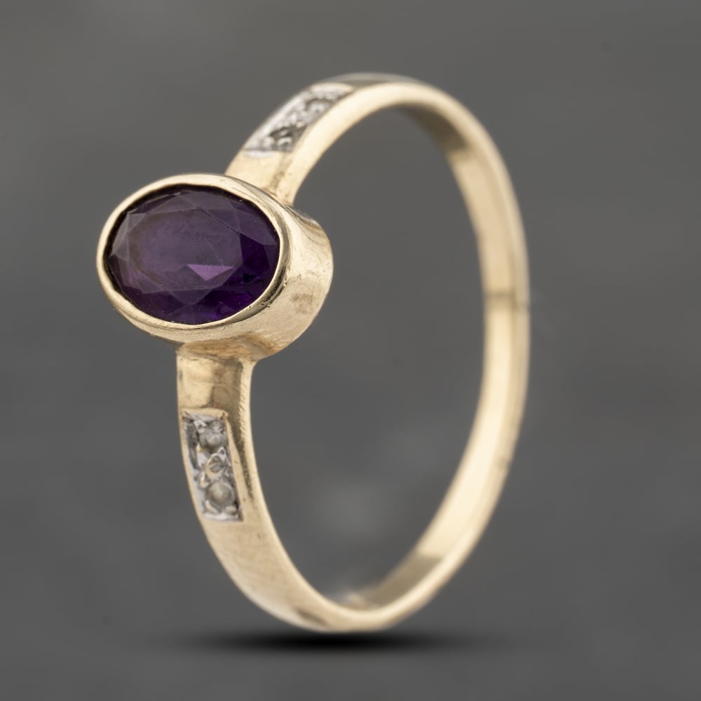 Click to view product details and reviews for Pre Owned 9ct Yellow Gold Amethyst And Diamond Set Shoulders Oval Dress Ring 41383633. Click to view product details and reviews for Pre Owned 9ct Yellow Gold Amethyst And Diamond Set Shoulders Oval Dress Ring 41383633.