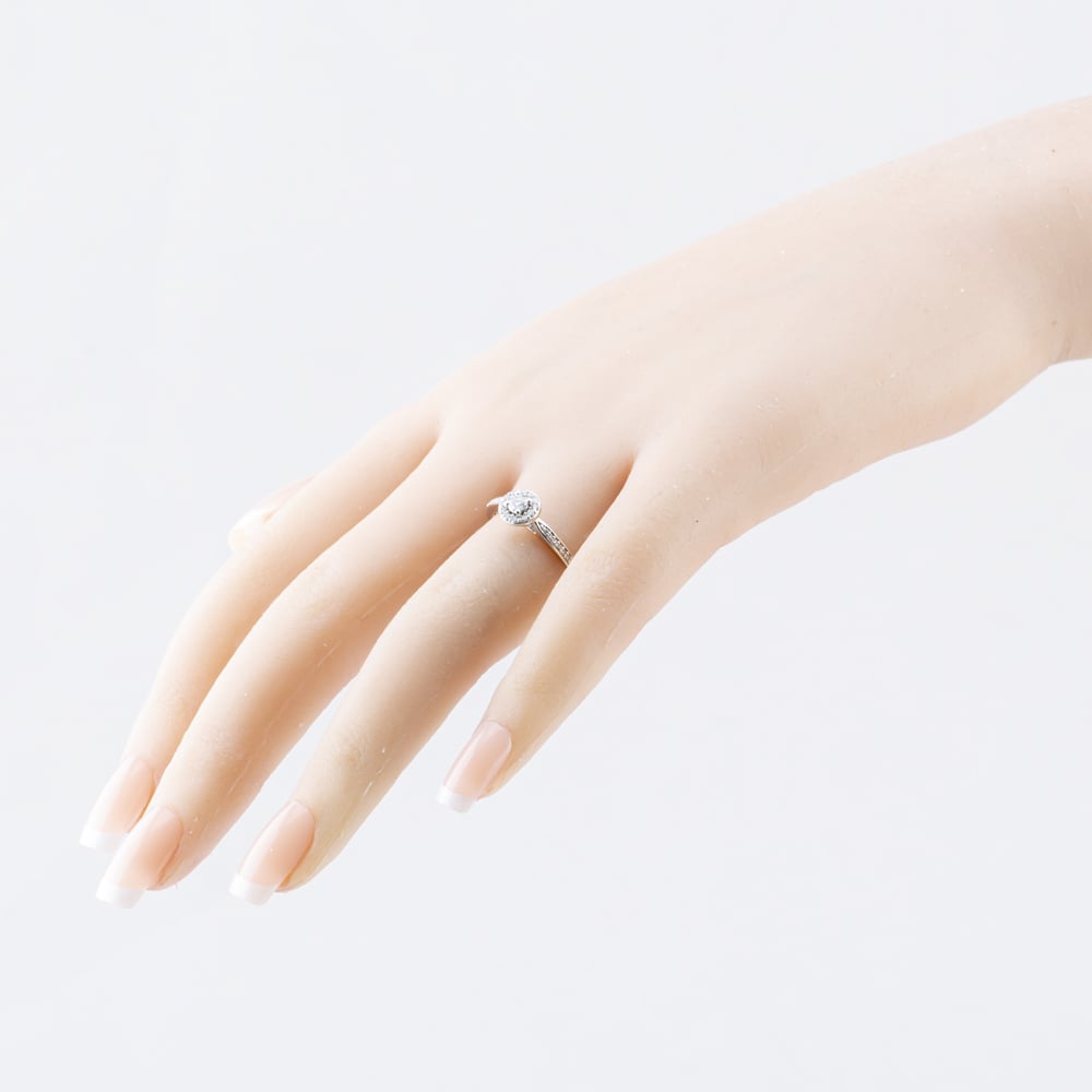 Pre-Owned 9ct White Gold 0.25ct Brilliant Cut Diamond Halo Ring 41383885
