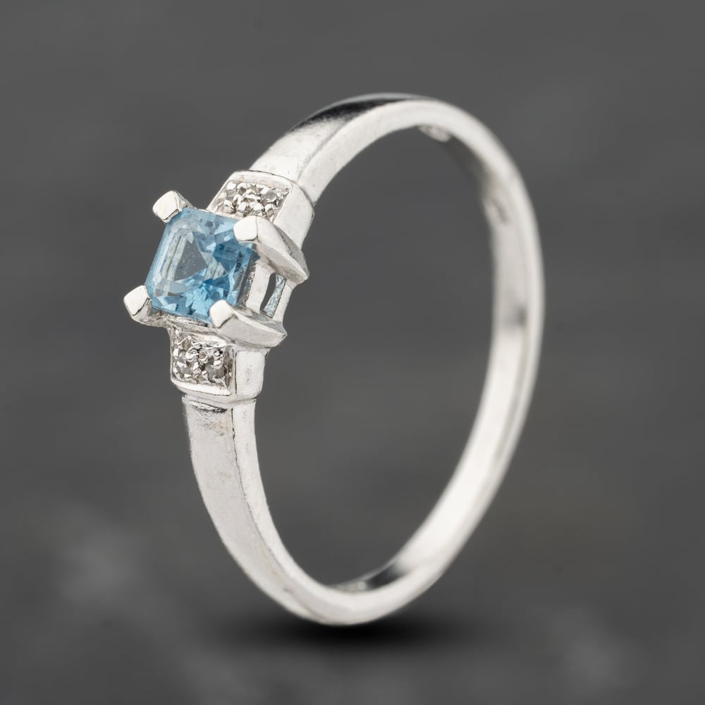 Click to view product details and reviews for Pre Owned 9ct White Gold Blue Topaz And 004ct Diamond Five Stone Ring 41383894. Click to view product details and reviews for Pre Owned 9ct White Gold Blue Topaz And 004ct Diamond Five Stone Ring 41383894.