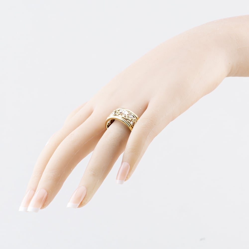 Pre-Owned 9ct Yellow Gold Brilliant Cut Diamond Open Work Entwined Leaf Design Band Ring 41384168