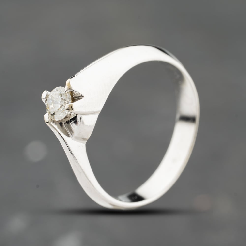 Pre-Owned 9ct White Gold 0.25ct Diamond Twist Four Claw Set Solitaire Ring 41384183