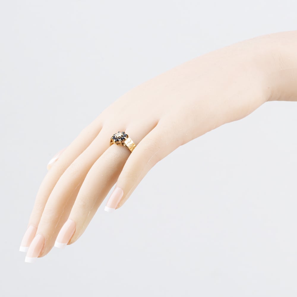 Pre-Owned 9ct Yellow Gold Sapphire & Diamond Flower Cluster Ring 41384279