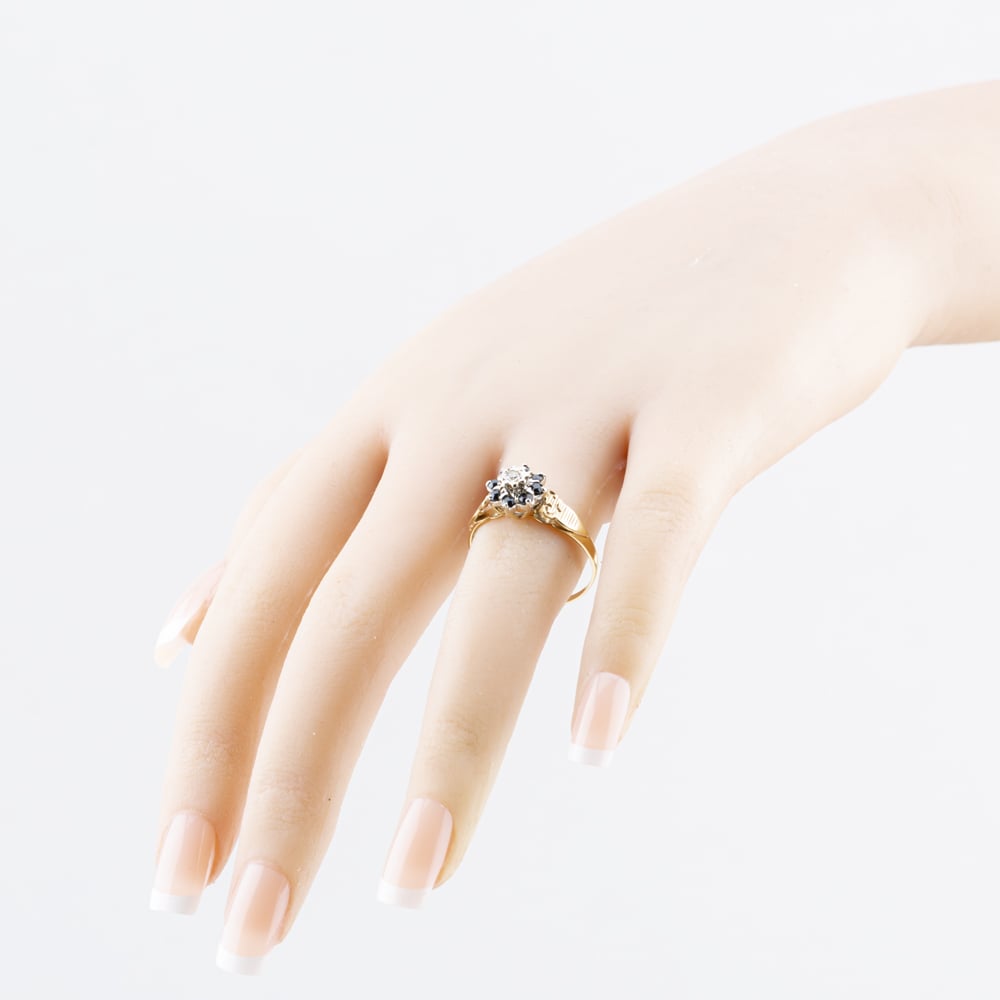 Pre-Owned 9ct Yellow Gold Sapphire & 0.04ct Diamond Flower Cluster Ring 41384547