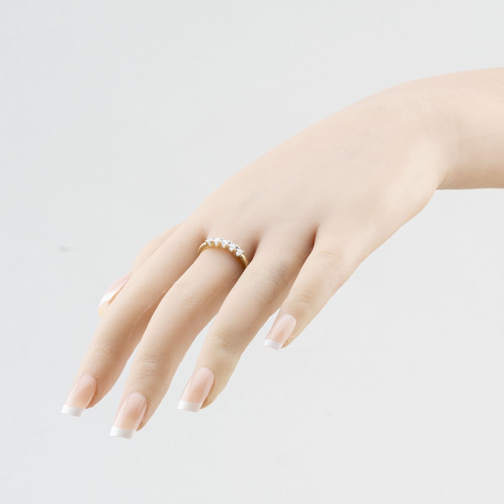 Pre-Owned 9ct Yellow Gold Diamond Five Stone Ring 41384913