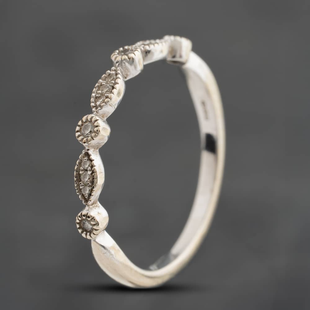 Pre-Owned 9ct White Gold 0.10ct Brilliant Cut Diamond Band Ring 41384962