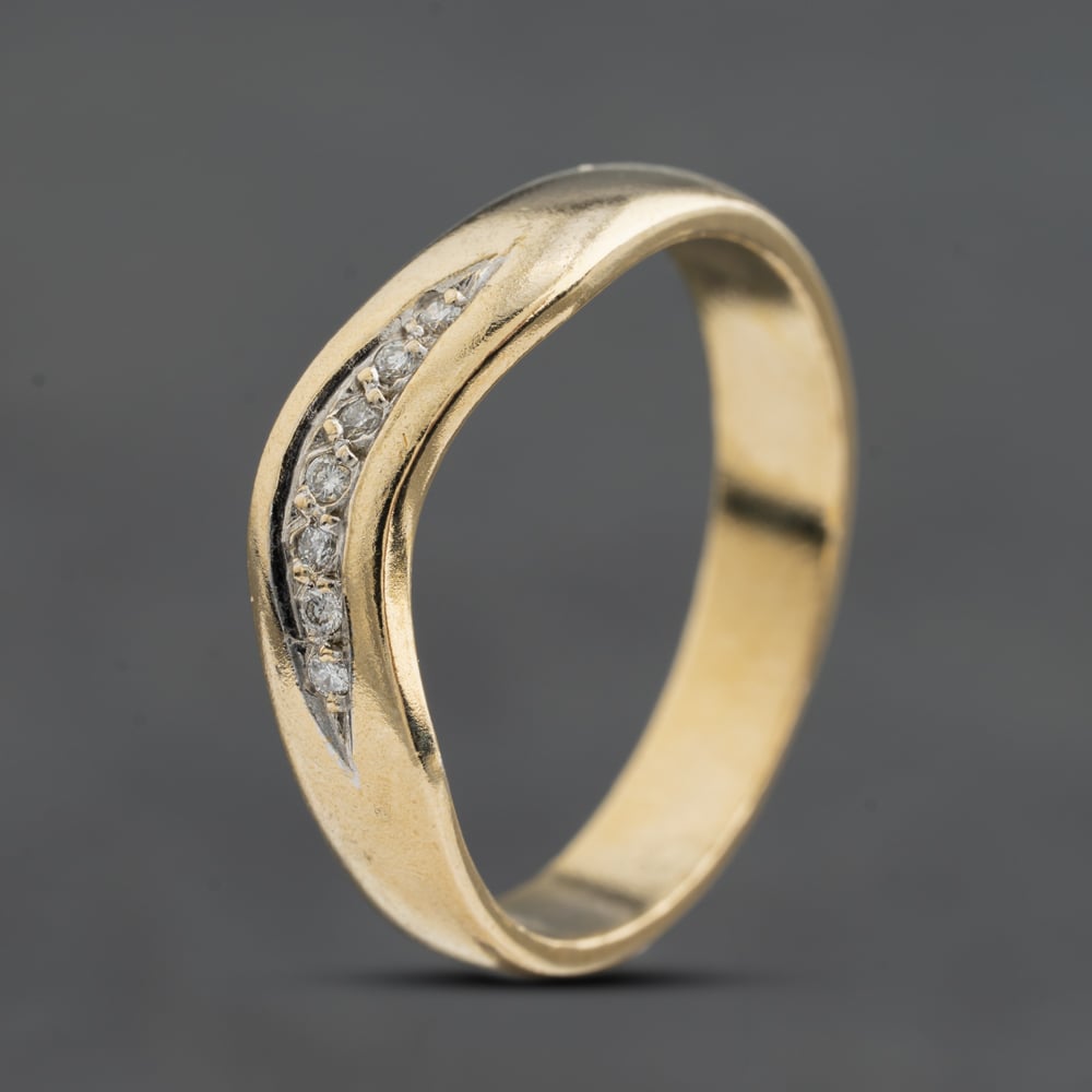 Pre-Owned 9ct Yellow Gold 0.04ct Brilliant Cut Diamond Shaped Ring 41385005
