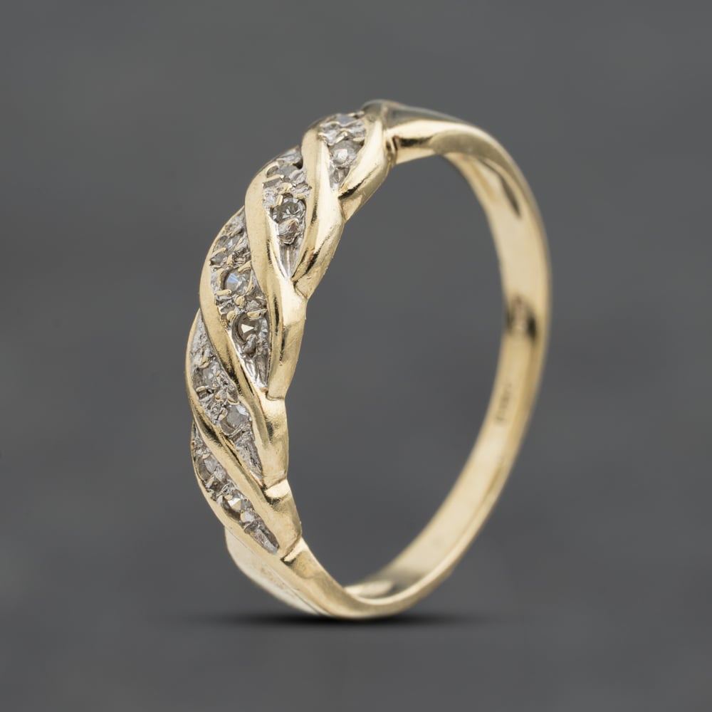 Pre-Owned 9ct Yellow Gold 0.05ct Diamond Dress Ring 41385007