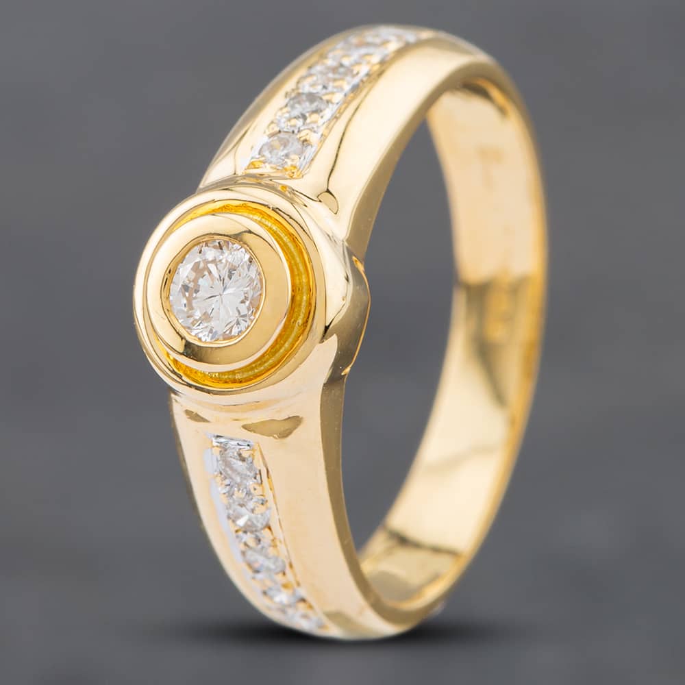 Product photograph of Pre-owned 18ct Two Colour Gold Brilliant Cut Diamond Dress Ring 41481313 from The Jewel Hut