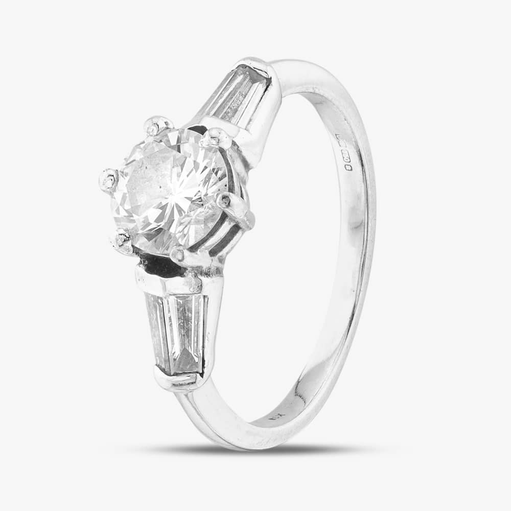 Product photograph of Pre-owned Vintage 18ct White Gold Brilliant Cut Diamond Three Stone Ring 41481368 from The Jewel Hut