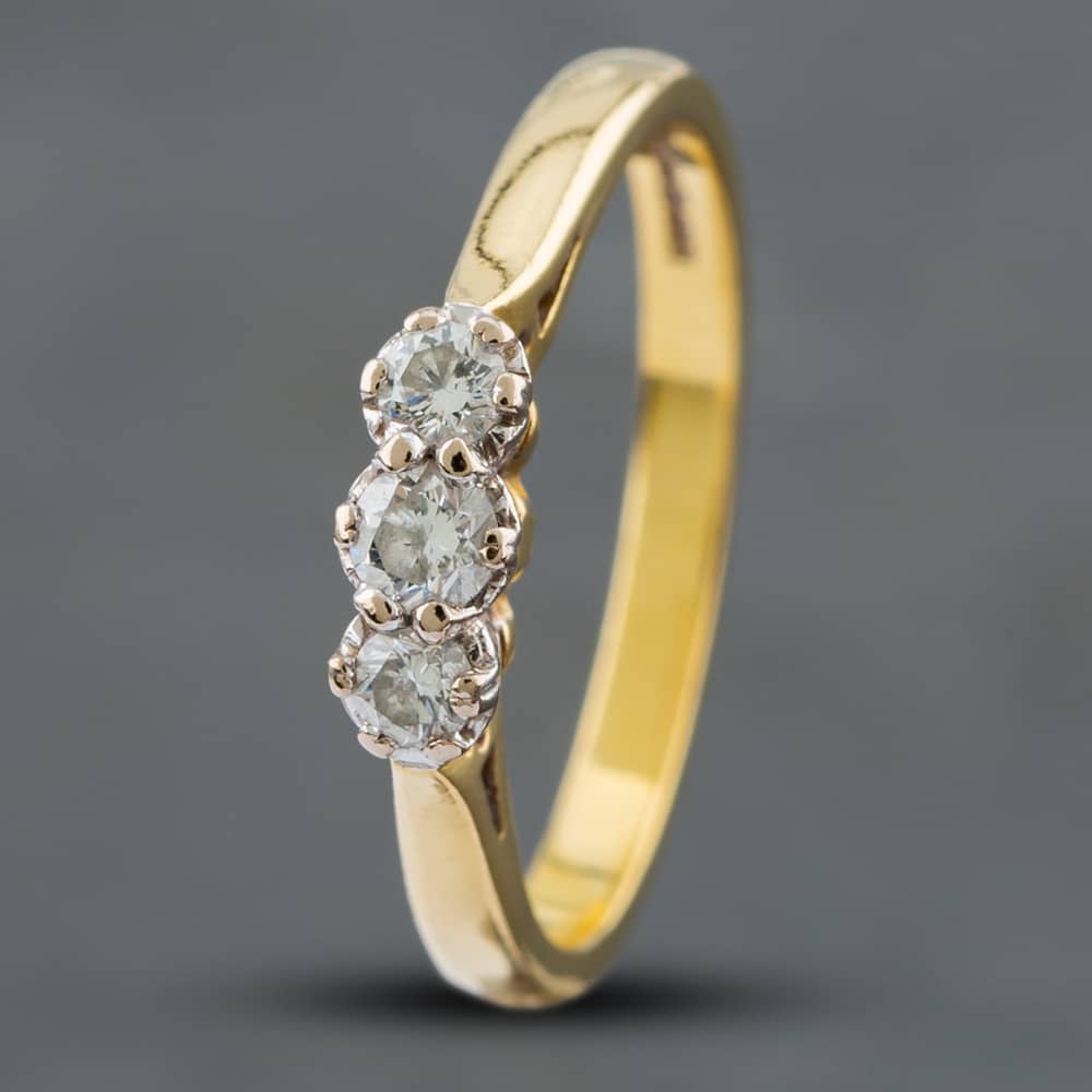 Product photograph of Pre-owned 18ct Yellow Gold Diamond Three Stone Ring 41481574 from The Jewel Hut