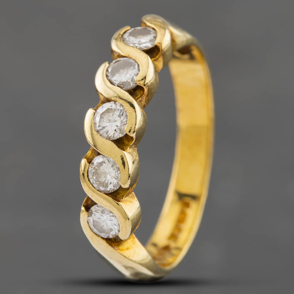 Product photograph of Pre-owned 18ct Yellow Gold Brilliant Cut Diamond Five Stone Ring 41481587 from The Jewel Hut