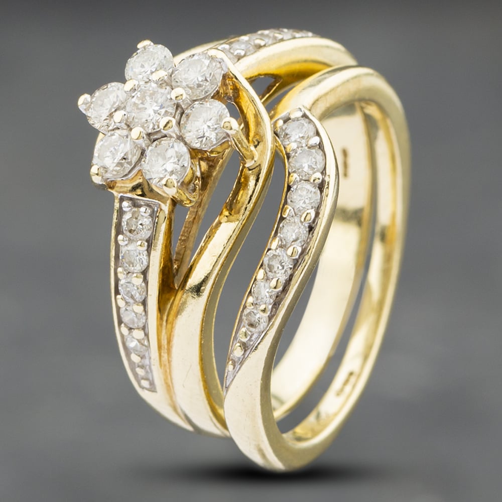 Product photograph of Pre-owned 9ct Yellow Gold Diamond Flower Cluster Bridal Set Ring 41481605 from The Jewel Hut