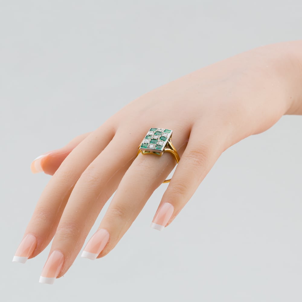 Pre-Owned 18ct Yellow Gold Emerald & Brilliant Cut Diamond Oblong Checkerboard Dress Ring 41481631