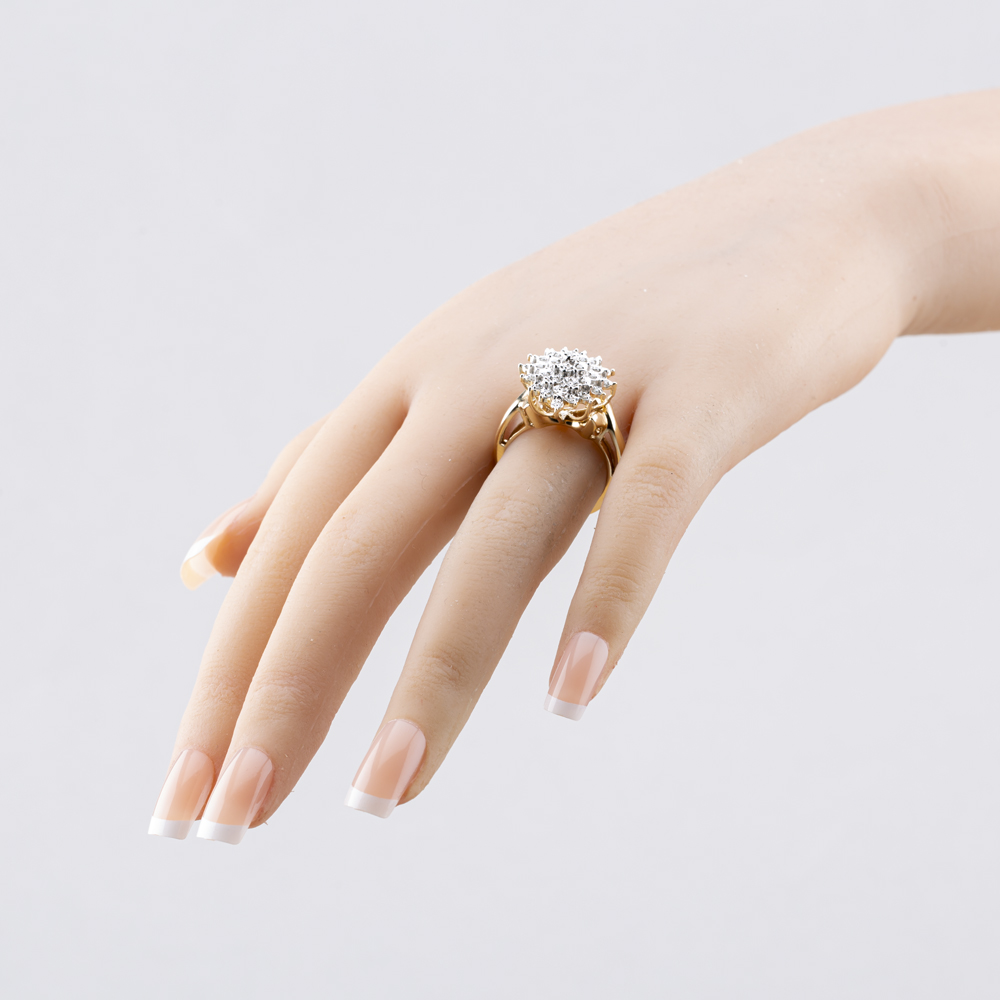 Pre-Owned 9ct Yellow Gold 0.25ct Diamond Pear Shaped Cluster Ring 41481992
