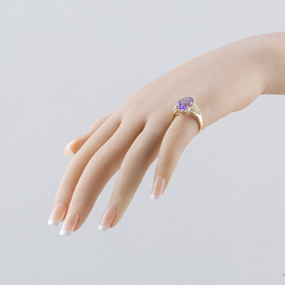 Pre-Owned 9ct Yellow Gold Amethyst & Diamond Dress Ring 41482324