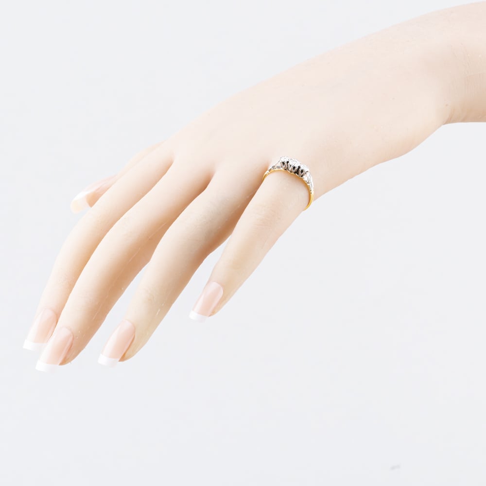 Pre-Owned Yellow Gold 0.03ct Brilliant Cut Diamond Platinum Set Head Three Stone Ring 41482483