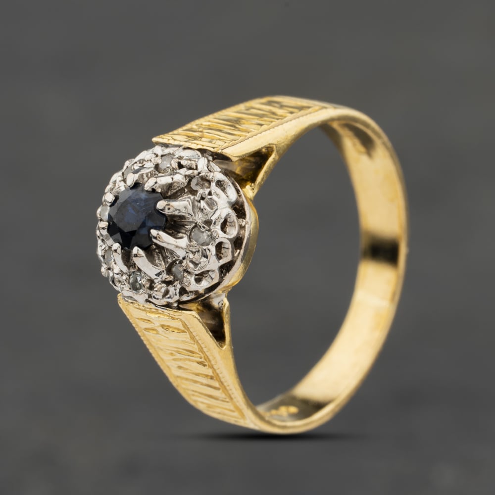 Pre-Owned 18ct Yellow Gold Sapphire &amp; Diamond Bark Effect Shoulders Cluster Ring 41482536