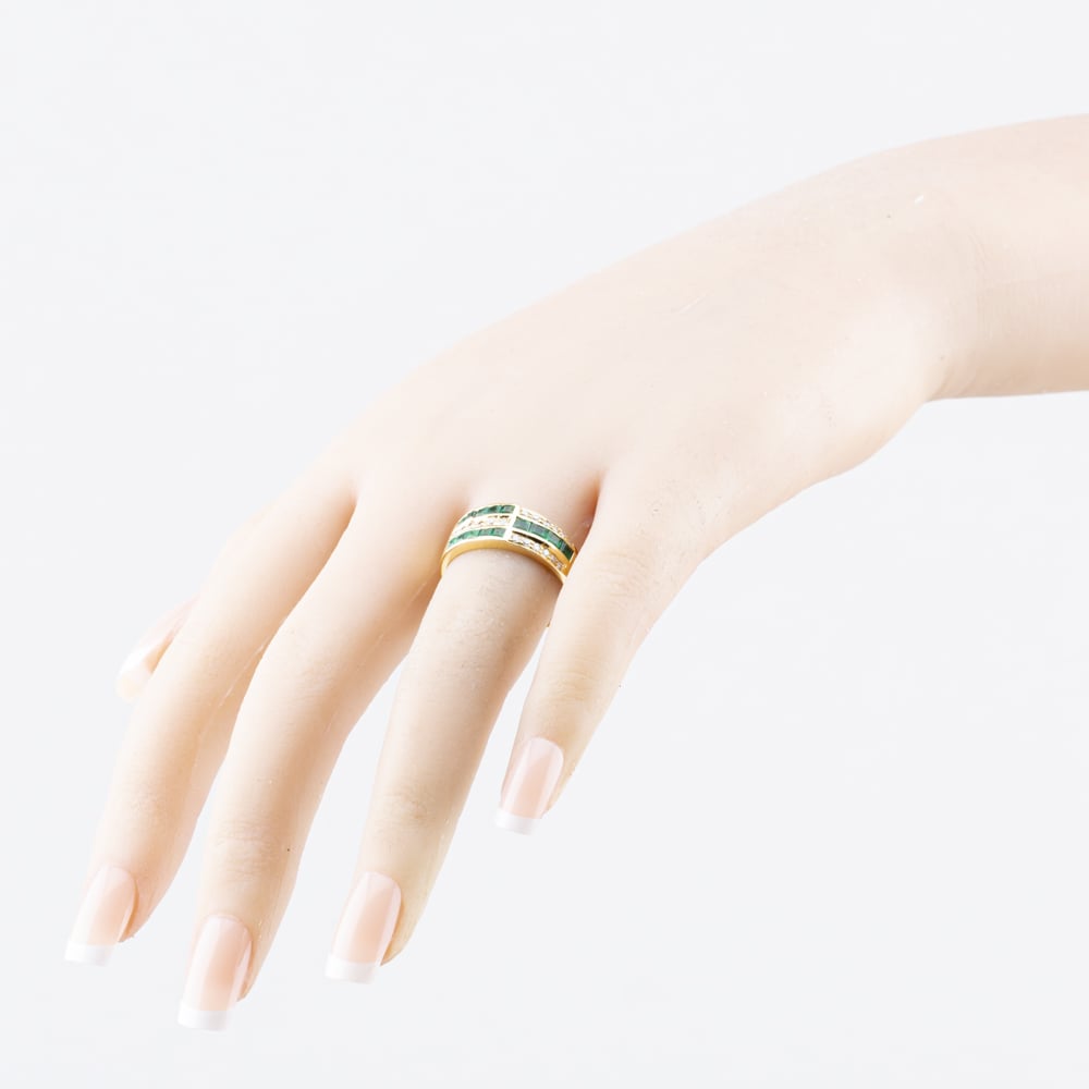 Pre-Owned 18ct Yellow Gold Emerald & 0.18ct Diamond Three Row Ring 41482544
