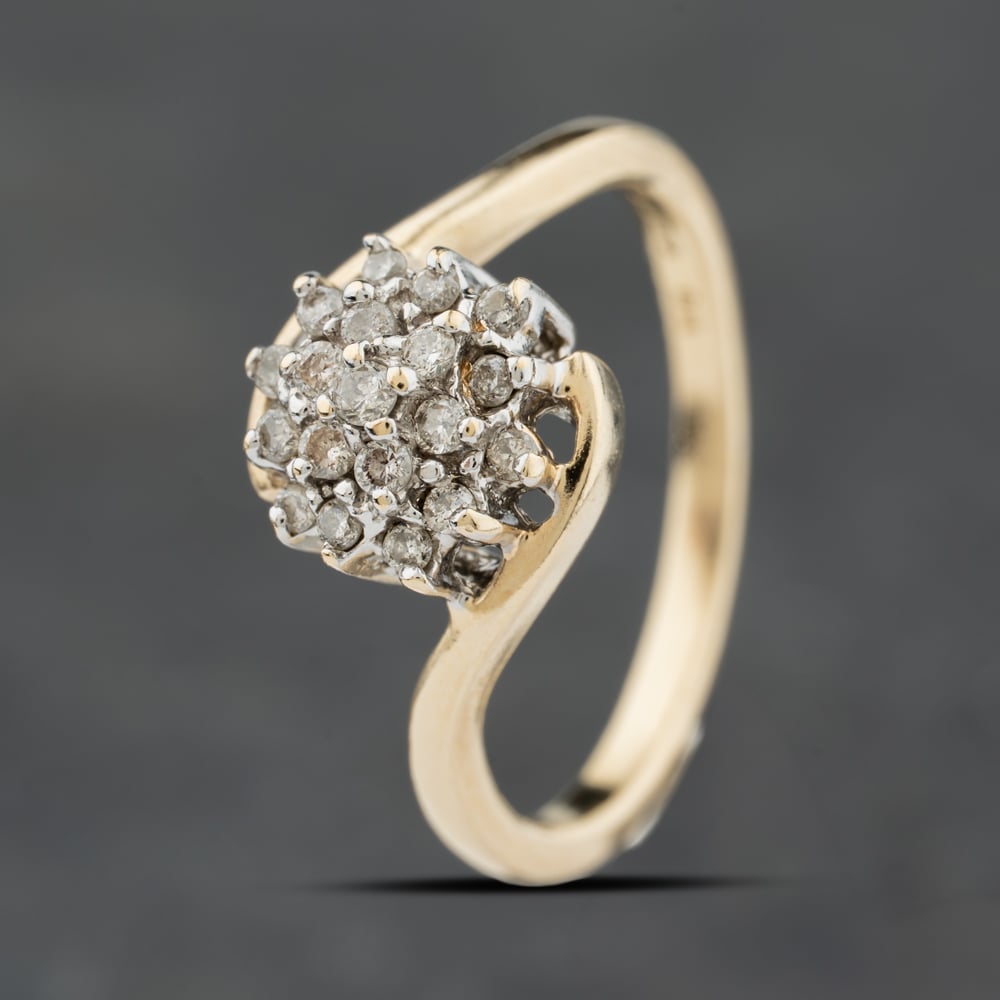 Pre-Owned 9ct Yellow Gold 0.19ct Diamond Twist Cluster Ring 41482581