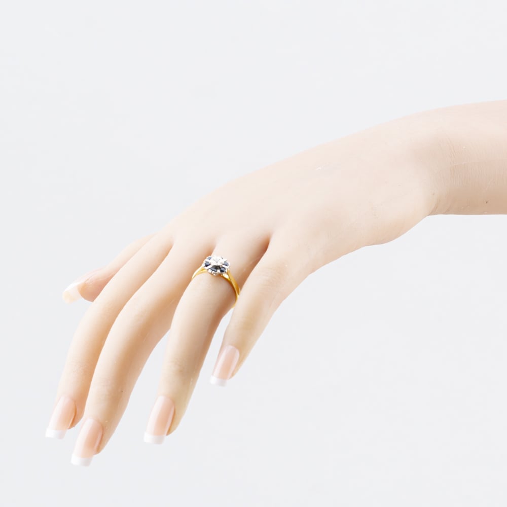 Pre-Owned 18ct Yellow Gold Sapphire & 0.03ct Diamond Flower Cluster Ring 41482809