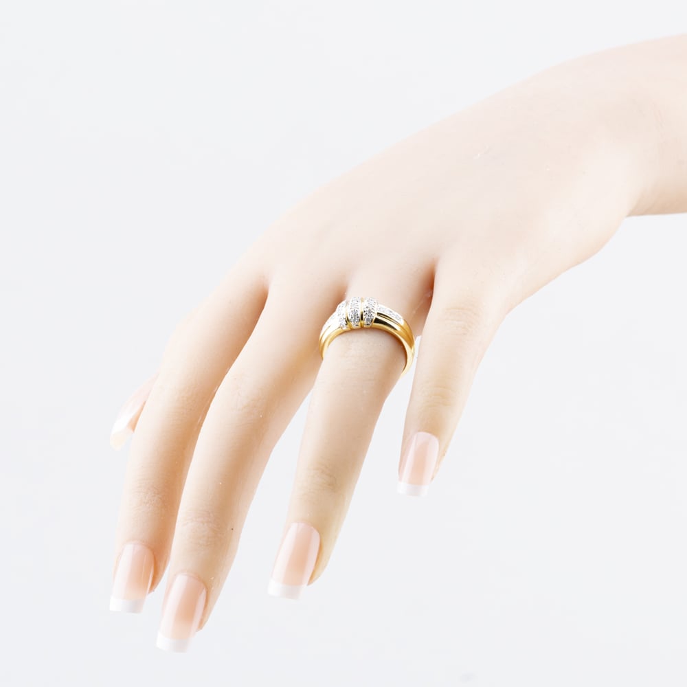 Pre-Owned 9ct Two Colour Gold 0.25ct Diamond Set Dress Ring 41482822