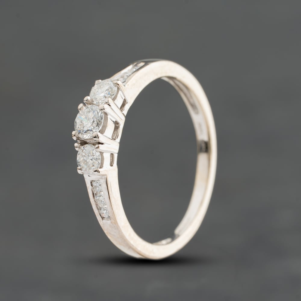 Pre-Owned 9ct White Gold 0.50ct Brilliant Cut Diamond Three Stone Ring 41482943